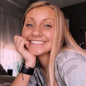 Meet your Posher, Abby